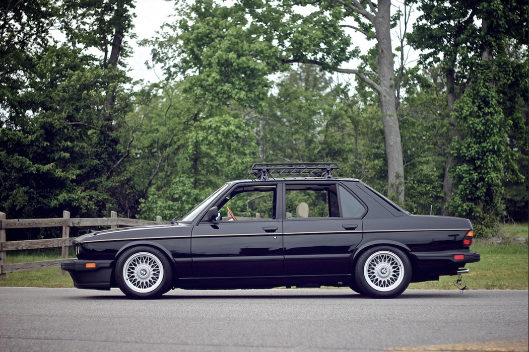 Front bumper for BMW 5 series E28.