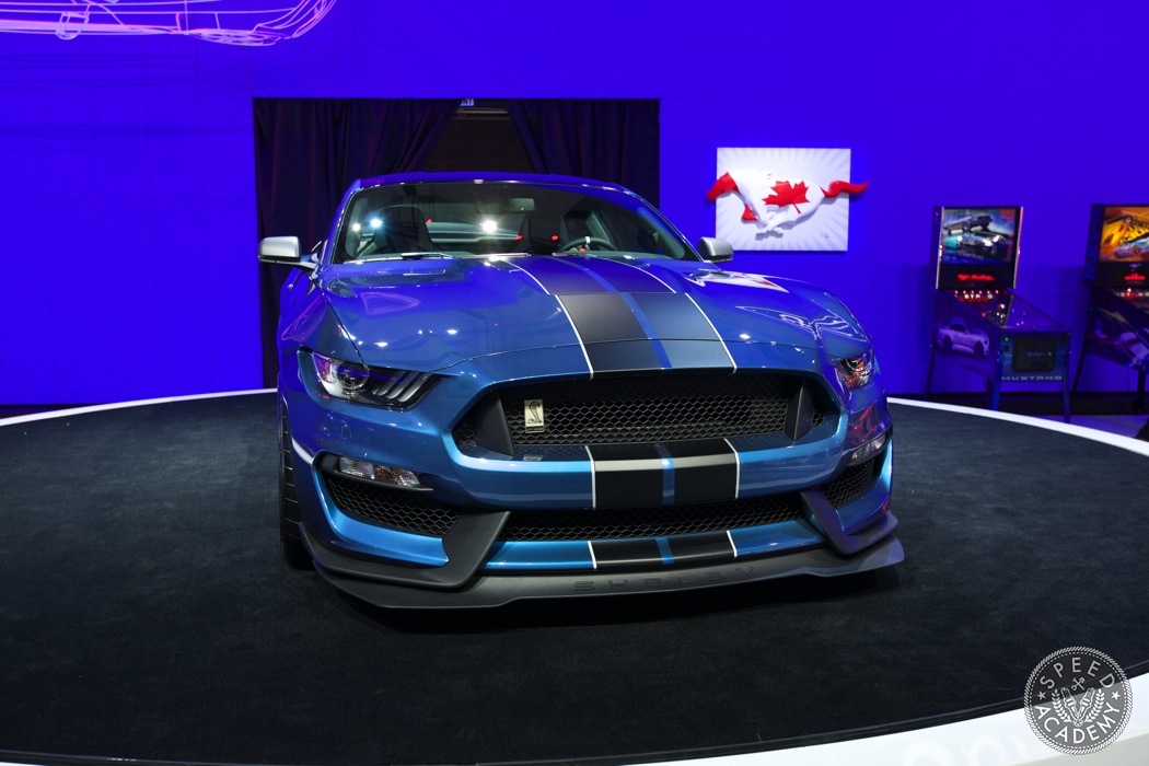 Ford-mustang-shelby-GT350R-2015-001