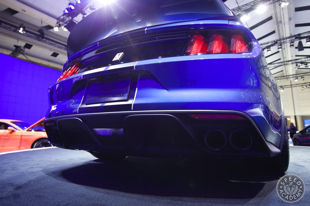 Ford-mustang-shelby-GT350R-2015-006