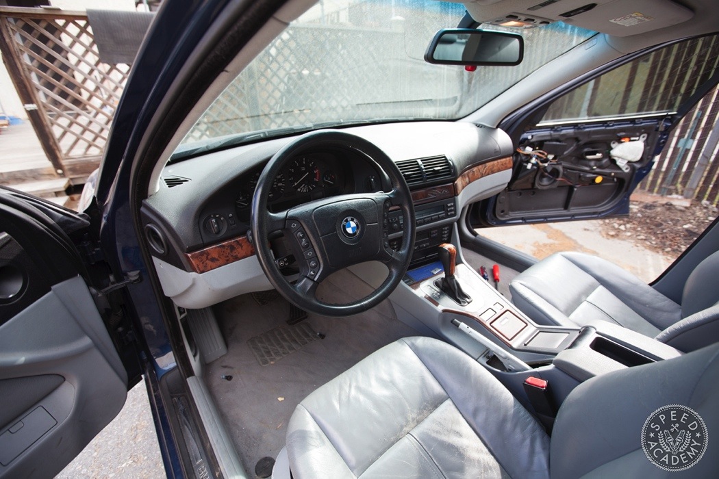 BMW-e39-interior-swap037