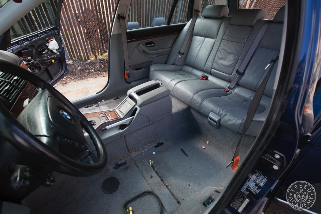 BMW-e39-interior-swap043