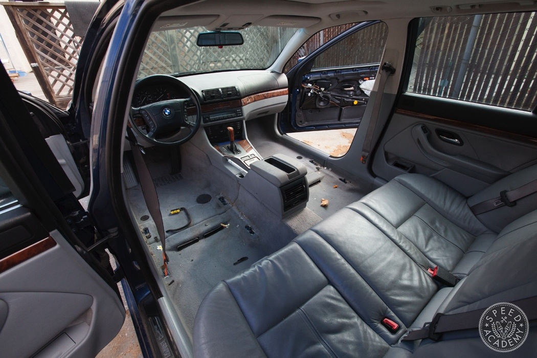 BMW-e39-interior-swap044