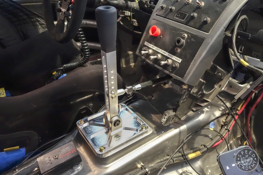 sasha-350z-sequential-shifter
