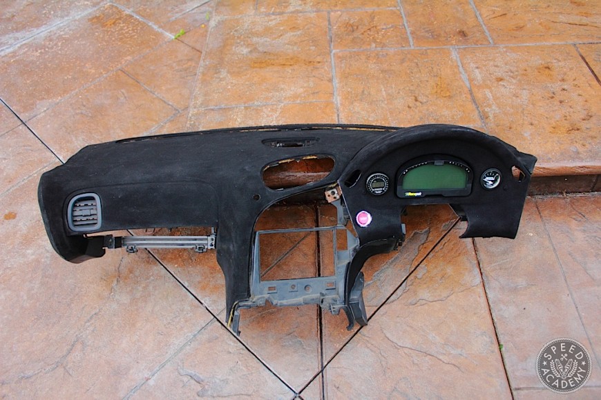 Howto flock a dash We cut down glare by flocking our dash Speed Academy