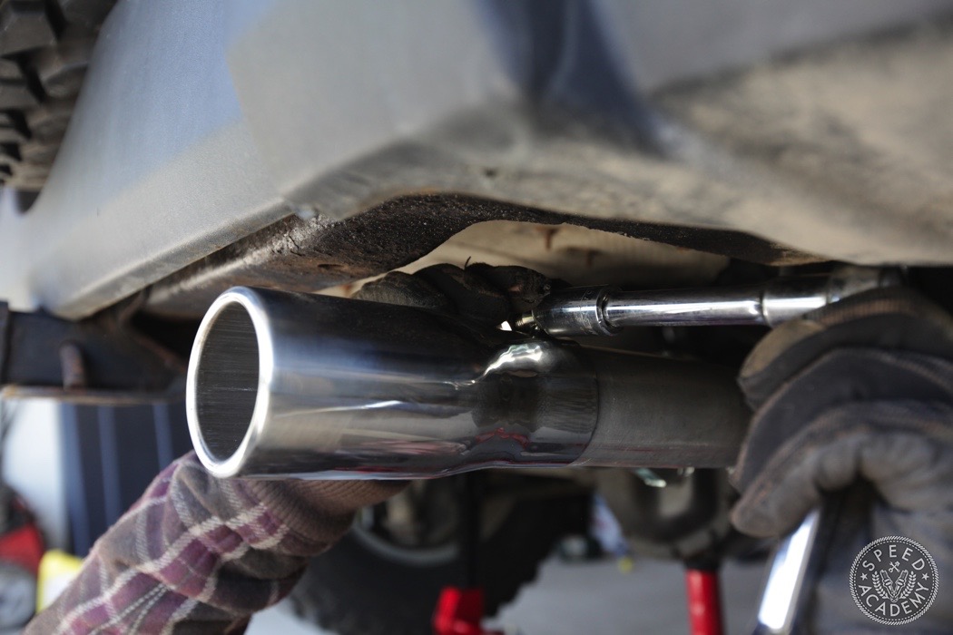 jeep-rubicon-jk-intake-exhaust-085