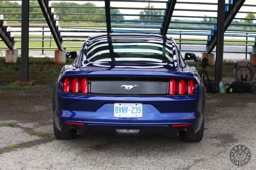 Ford-Mustang-GT-Ecoboost-track-review-001